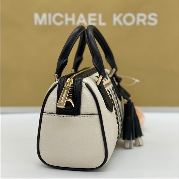 MICHAEL KORS BEDFORD XS DUFFLE XBODY LT CRM MULTI - Picture 14 of 16